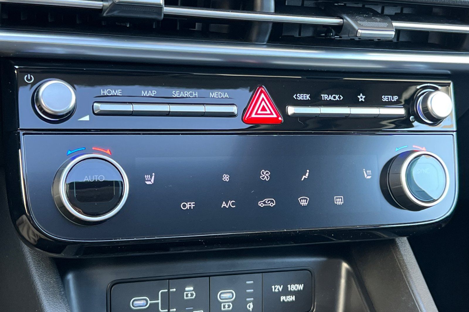 2025 Hyundai Tucson SEL Convenience Image 20 of 36