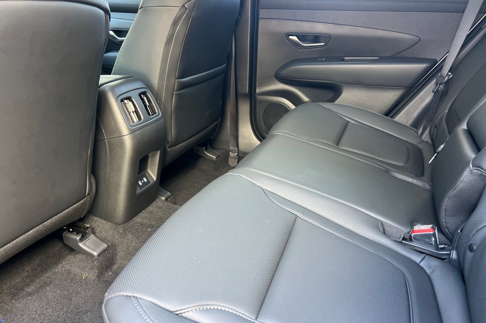 2025 Hyundai Tucson SEL Convenience Image 13 of 36