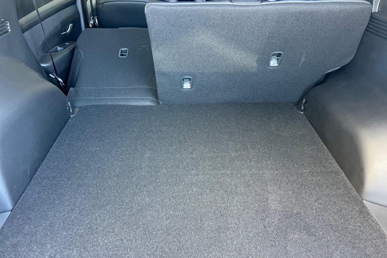 2025 Hyundai Tucson SEL Convenience Image 11 of 36