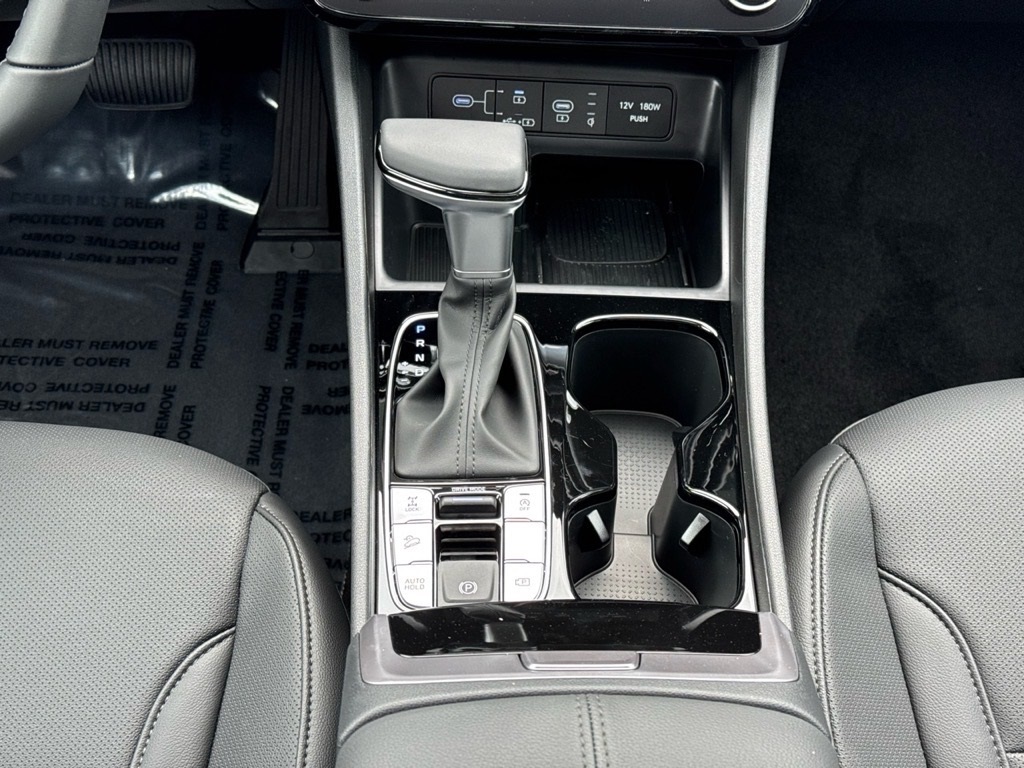 Vehicle image 10 of 12