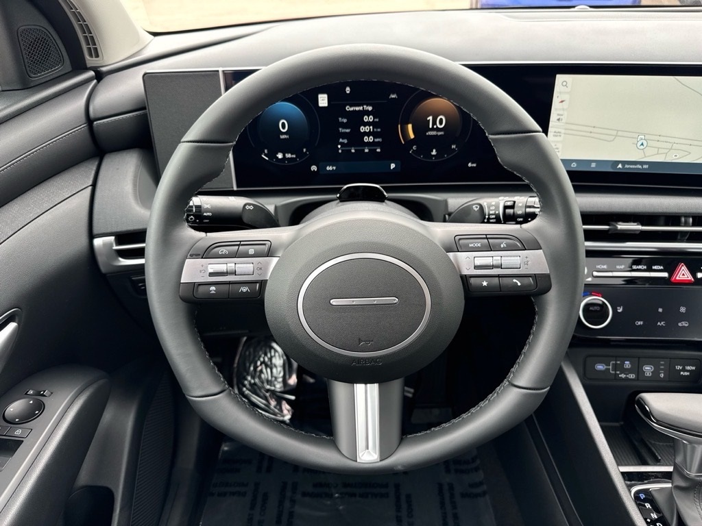 Vehicle image 8 of 12