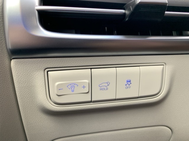 Vehicle image 27 of 40