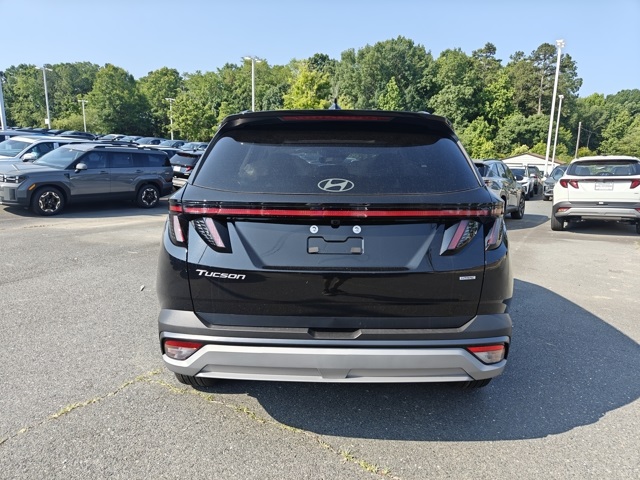 Vehicle image 6 of 40