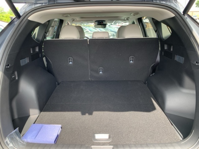 Vehicle image 15 of 40