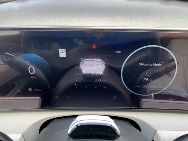 Vehicle image 23 of 40