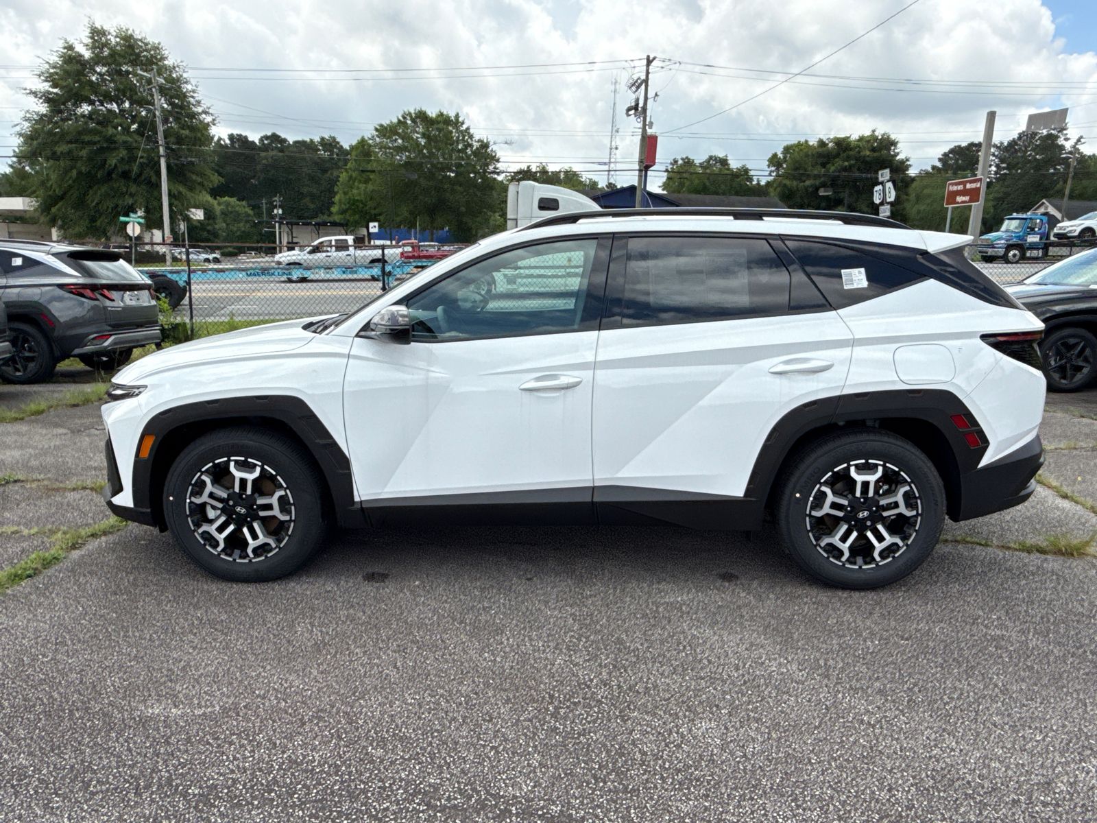 Vehicle image 8 of 40