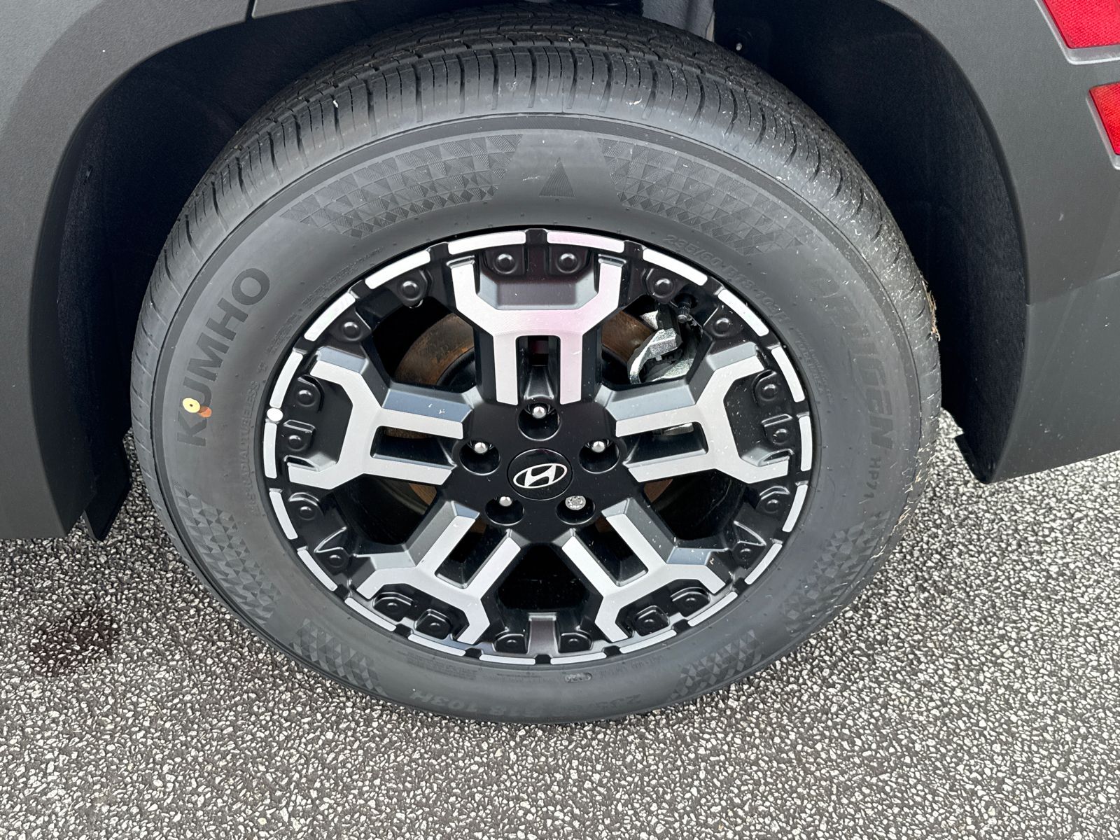 Vehicle image 20 of 40