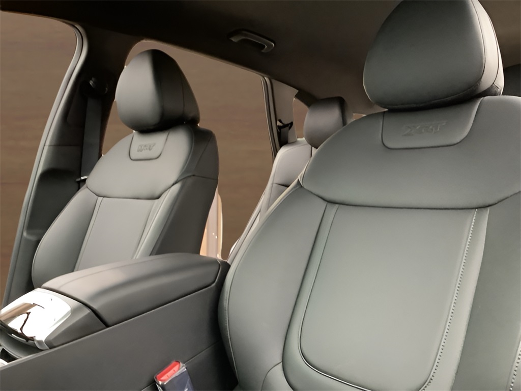 Vehicle image 22 of 30