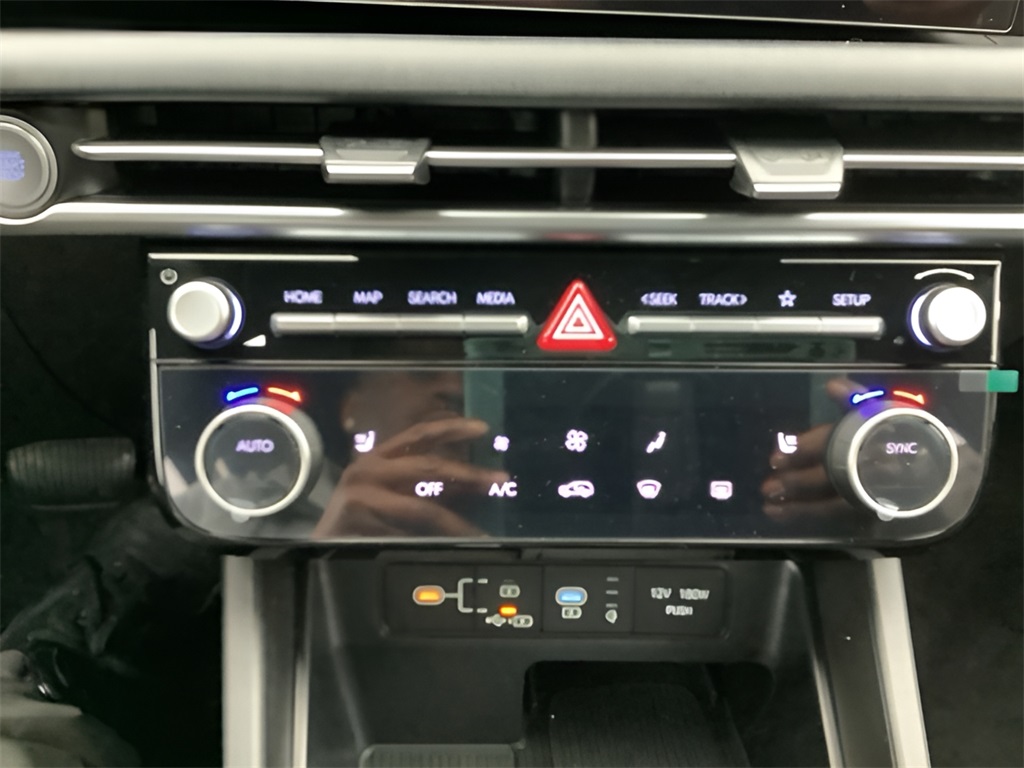 Vehicle image 16 of 30