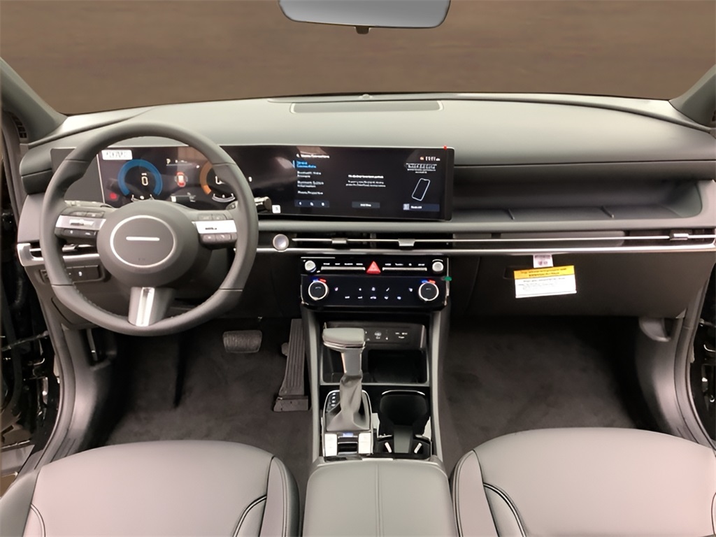 Vehicle image 26 of 30