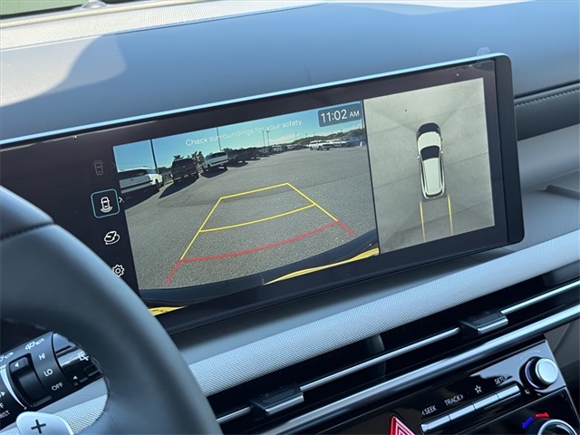 2025 Hyundai Tucson Hybrid Limited Image 14 of 22