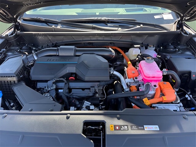 2025 Hyundai Tucson Hybrid Limited Image 5 of 22