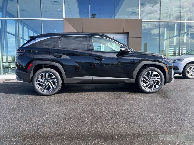 Vehicle image 4 of 23
