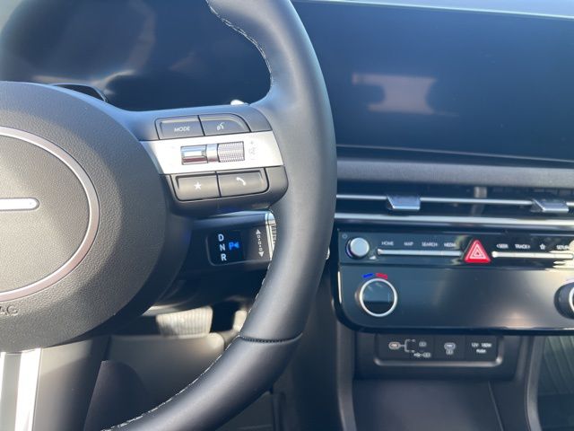 Vehicle image 15 of 23