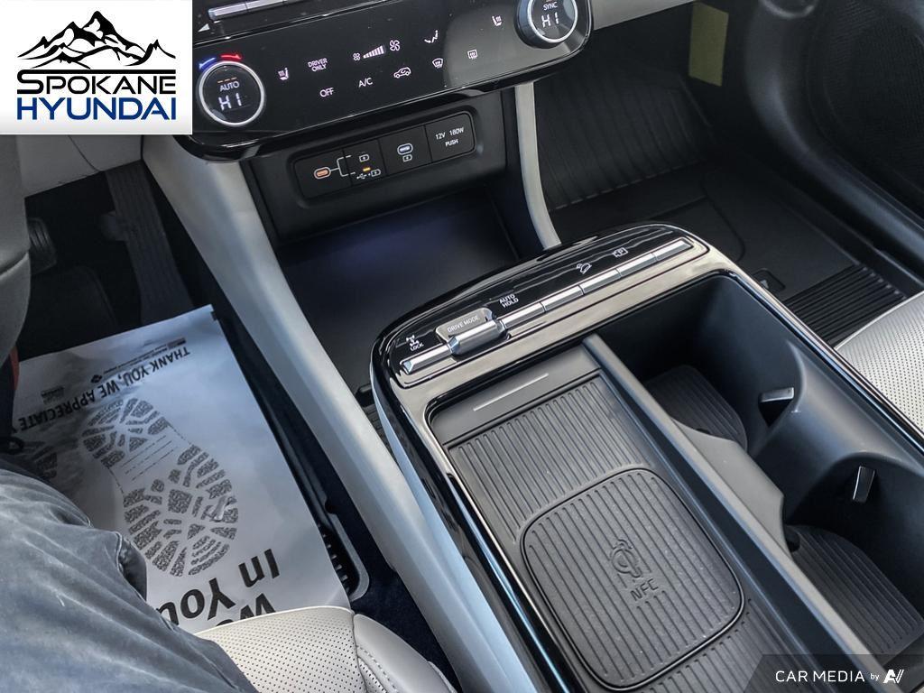 Vehicle image 22 of 29