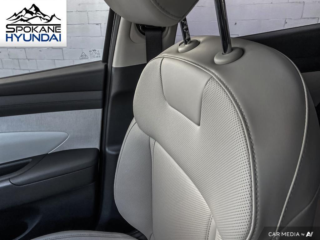 Vehicle image 24 of 29