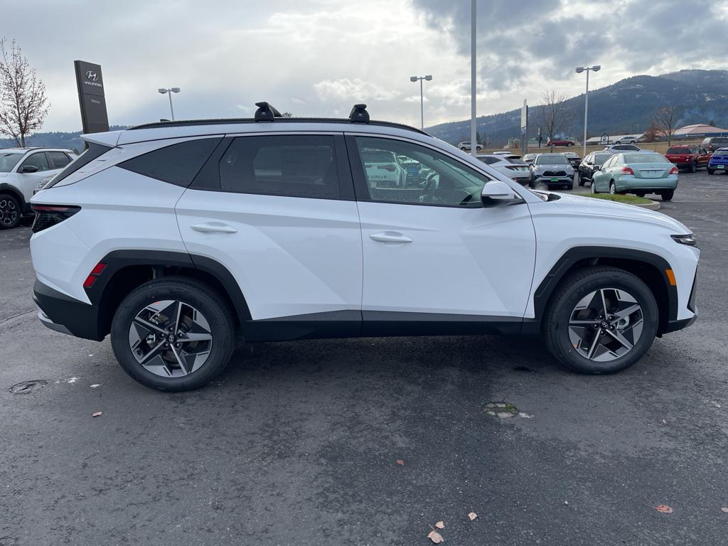 Vehicle image 6 of 40