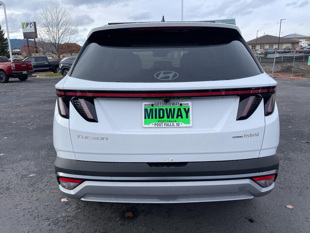 Vehicle image 8 of 40
