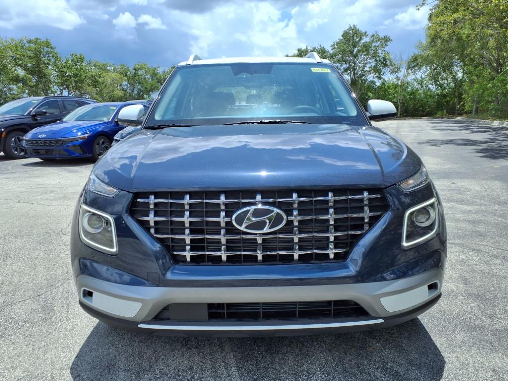 Vehicle image 2 of 32