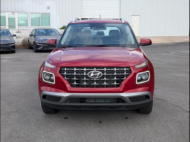 2025 Hyundai Venue Limited Image 2 of 20