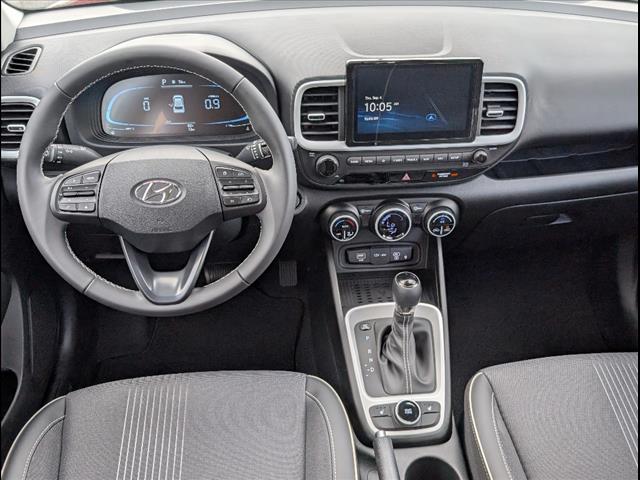 2025 Hyundai Venue Limited Image 10 of 20