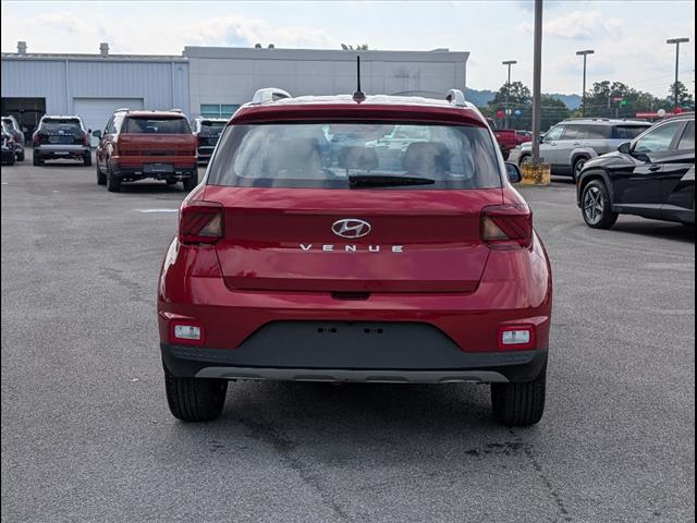 2025 Hyundai Venue Limited Image 6 of 20