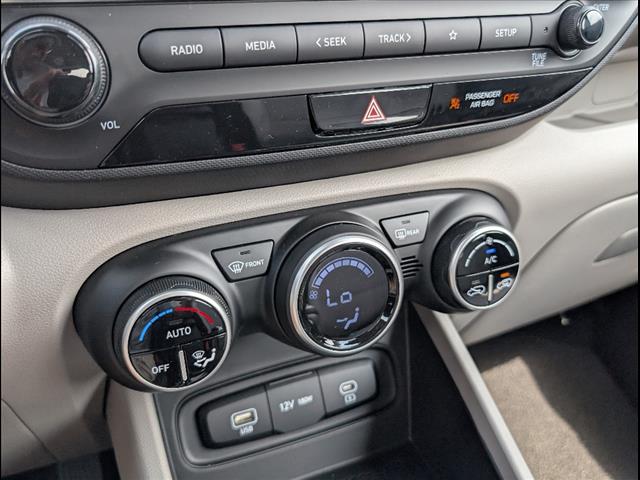 2025 Hyundai Venue SEL Image 22 of 22
