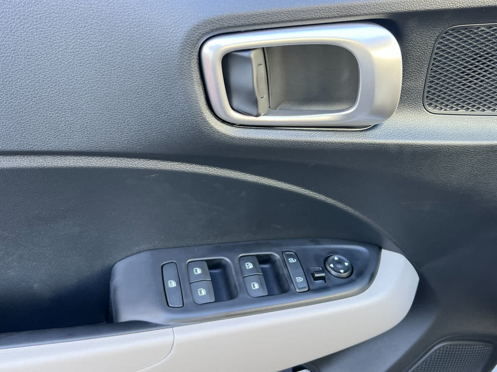 2025 Hyundai Venue SEL Image 20 of 34