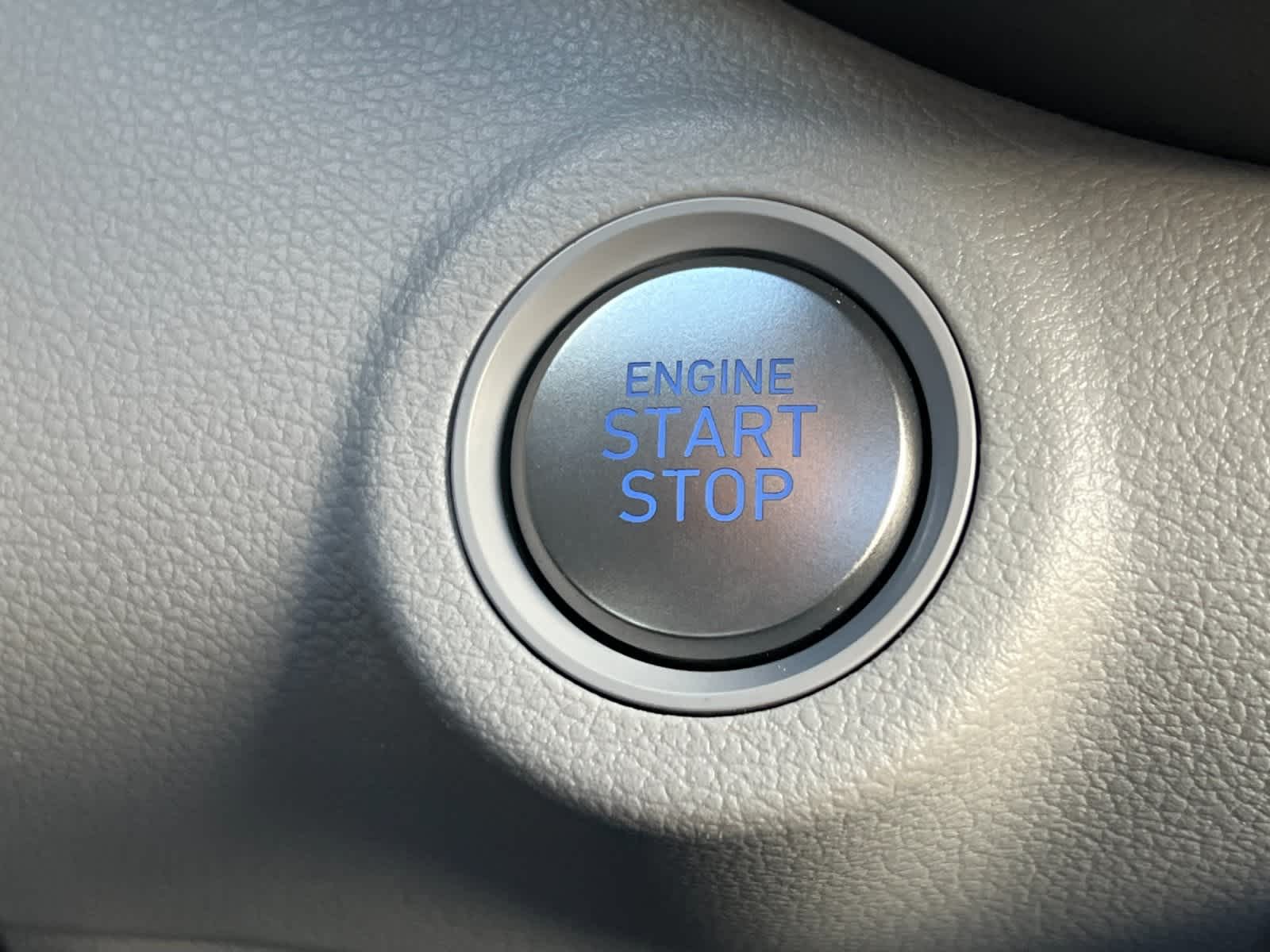 2025 Hyundai Venue SEL Image 23 of 34