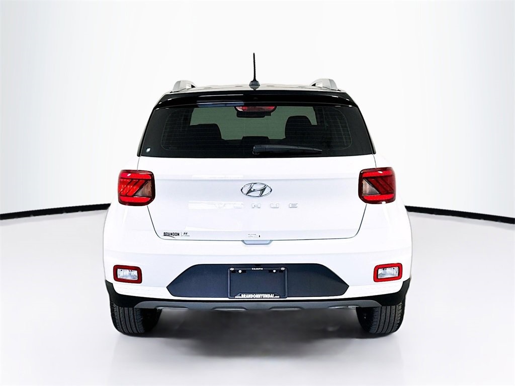 2025 Hyundai Venue Limited Image 3 of 21