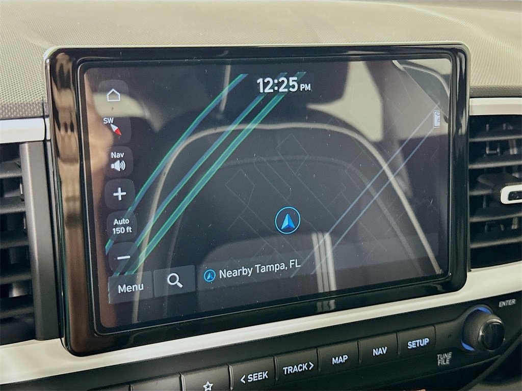 2025 Hyundai Venue Limited Image 13 of 21