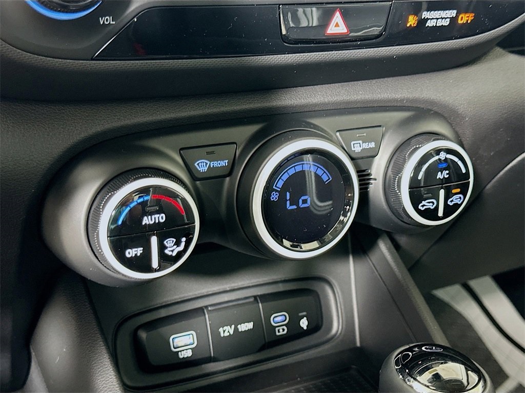2025 Hyundai Venue Limited Image 20 of 21