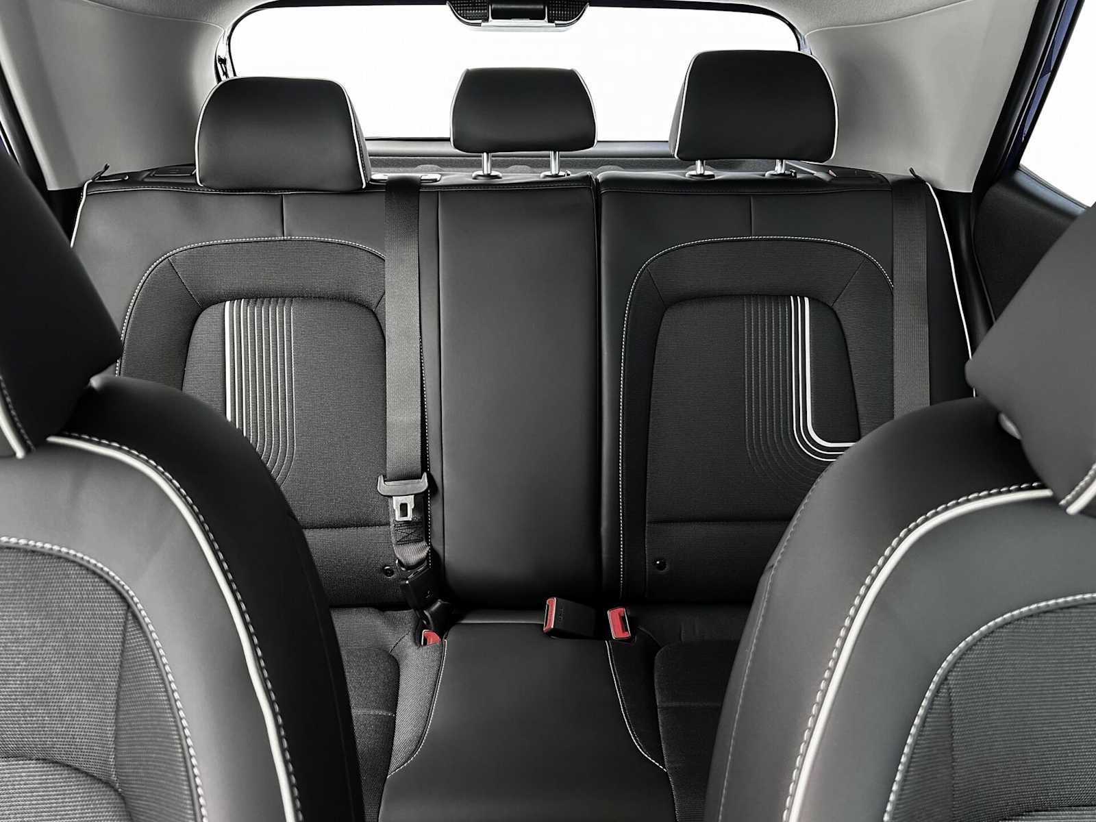 2025 Hyundai Venue Limited Image 13 of 19