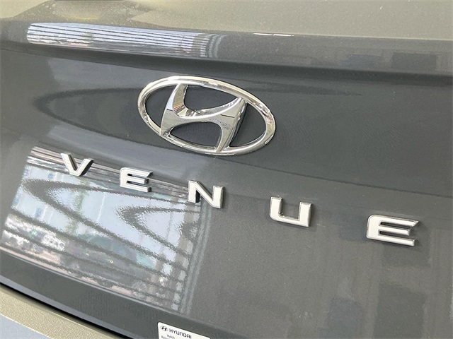 2025 Hyundai Venue Limited Image 30 of 34