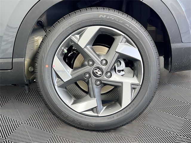 2025 Hyundai Venue Limited Image 9 of 34