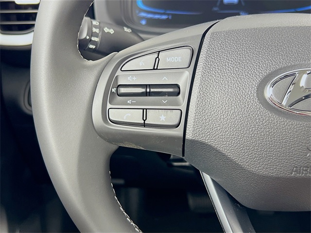 2025 Hyundai Venue Limited Image 31 of 34