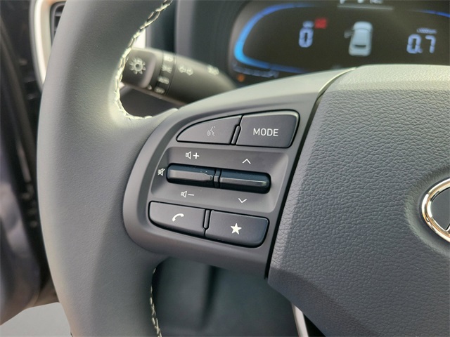 2025 Hyundai Venue Limited Image 21 of 31