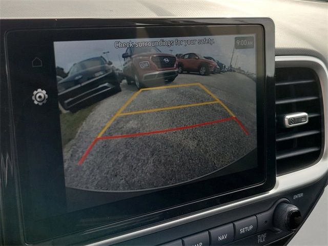 2025 Hyundai Venue Limited Image 16 of 31