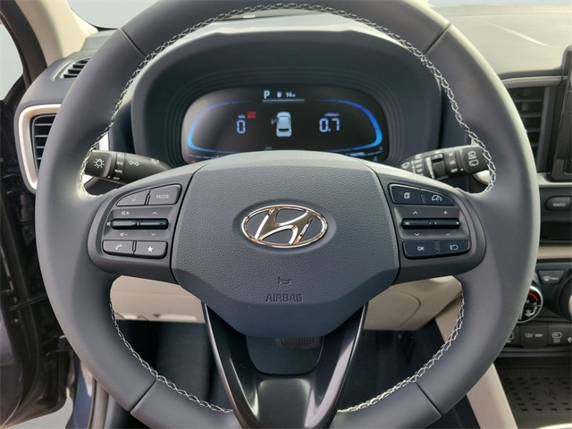 2025 Hyundai Venue Limited Image 12 of 31