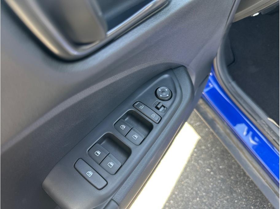 Vehicle image 22 of 23