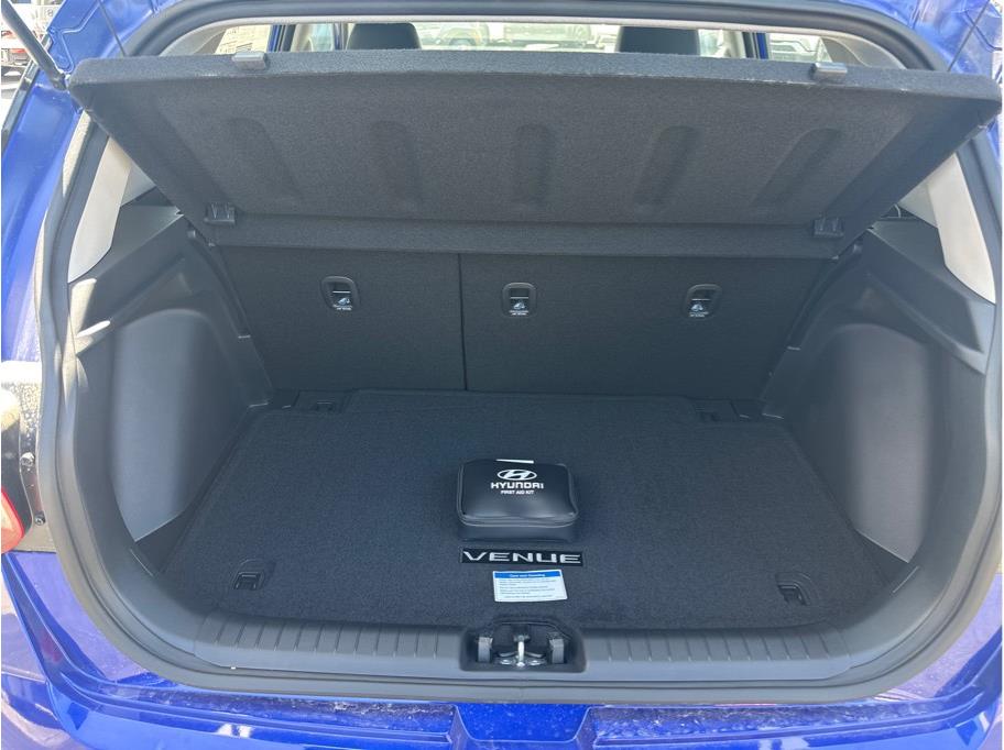 Vehicle image 9 of 23