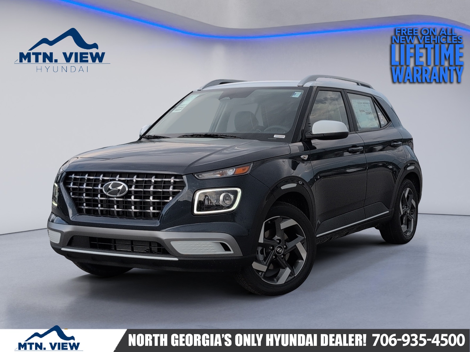 2025 Hyundai Venue Limited Image 2 of 23