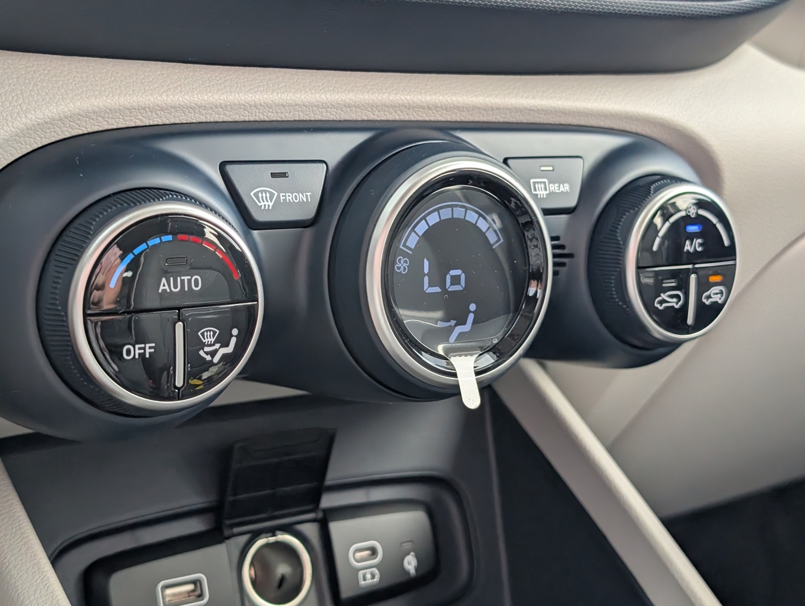 2025 Hyundai Venue Limited Image 22 of 23