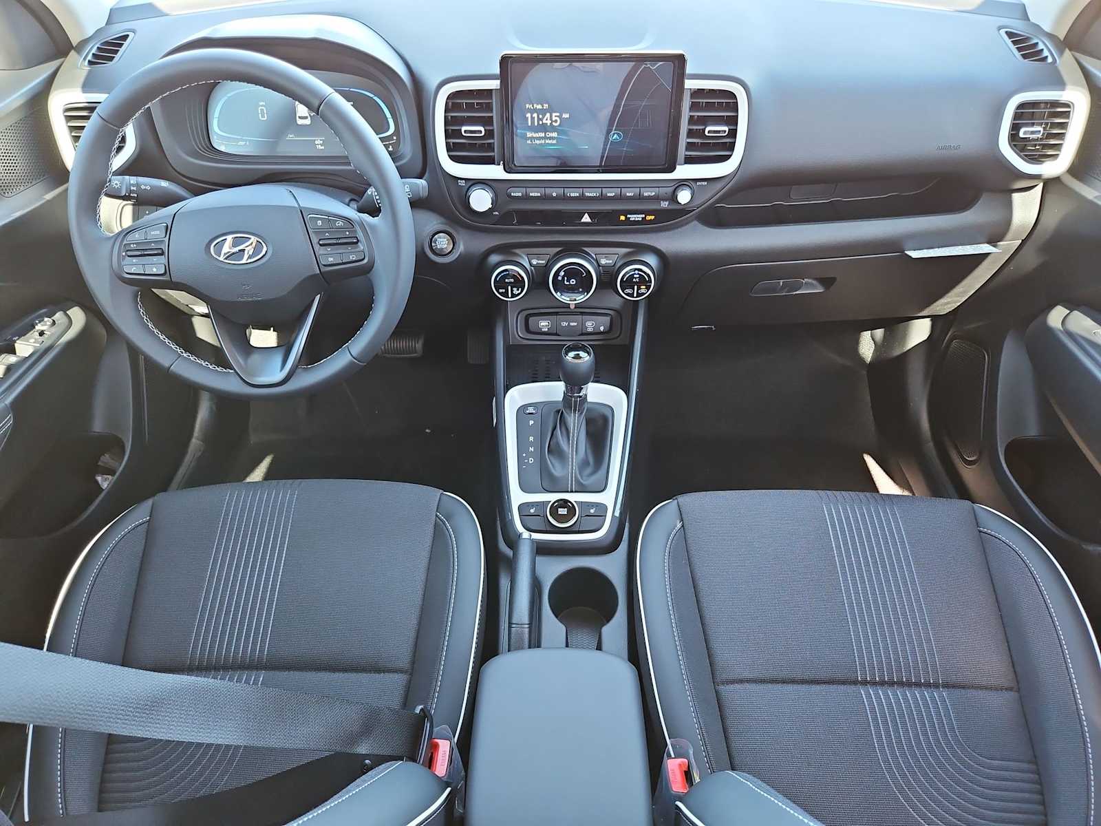 Vehicle image 14 of 31