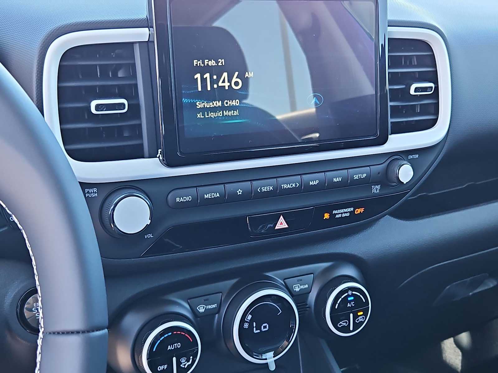 Vehicle image 25 of 31