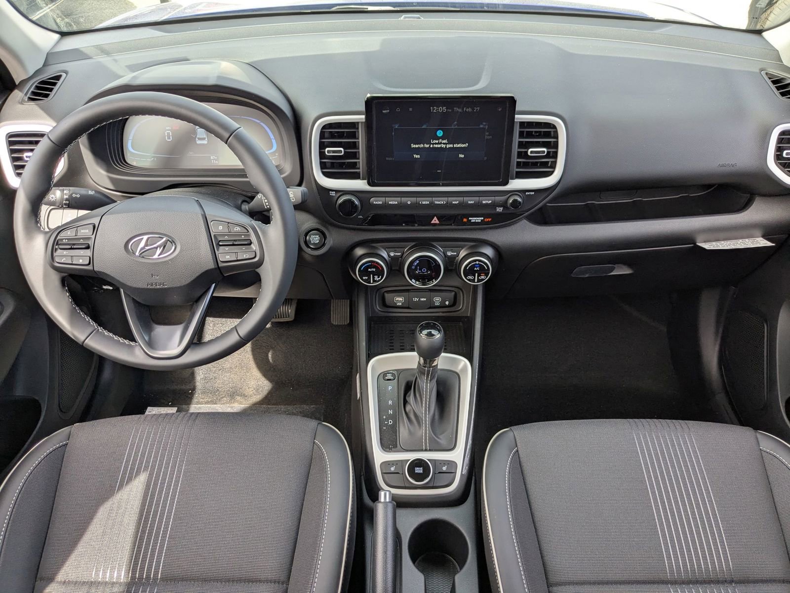 Vehicle image 20 of 25