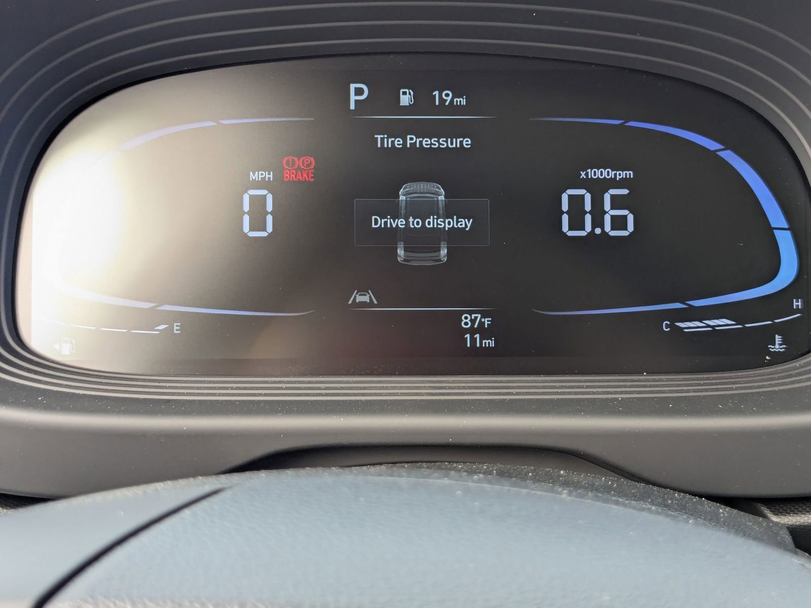 Vehicle image 9 of 25