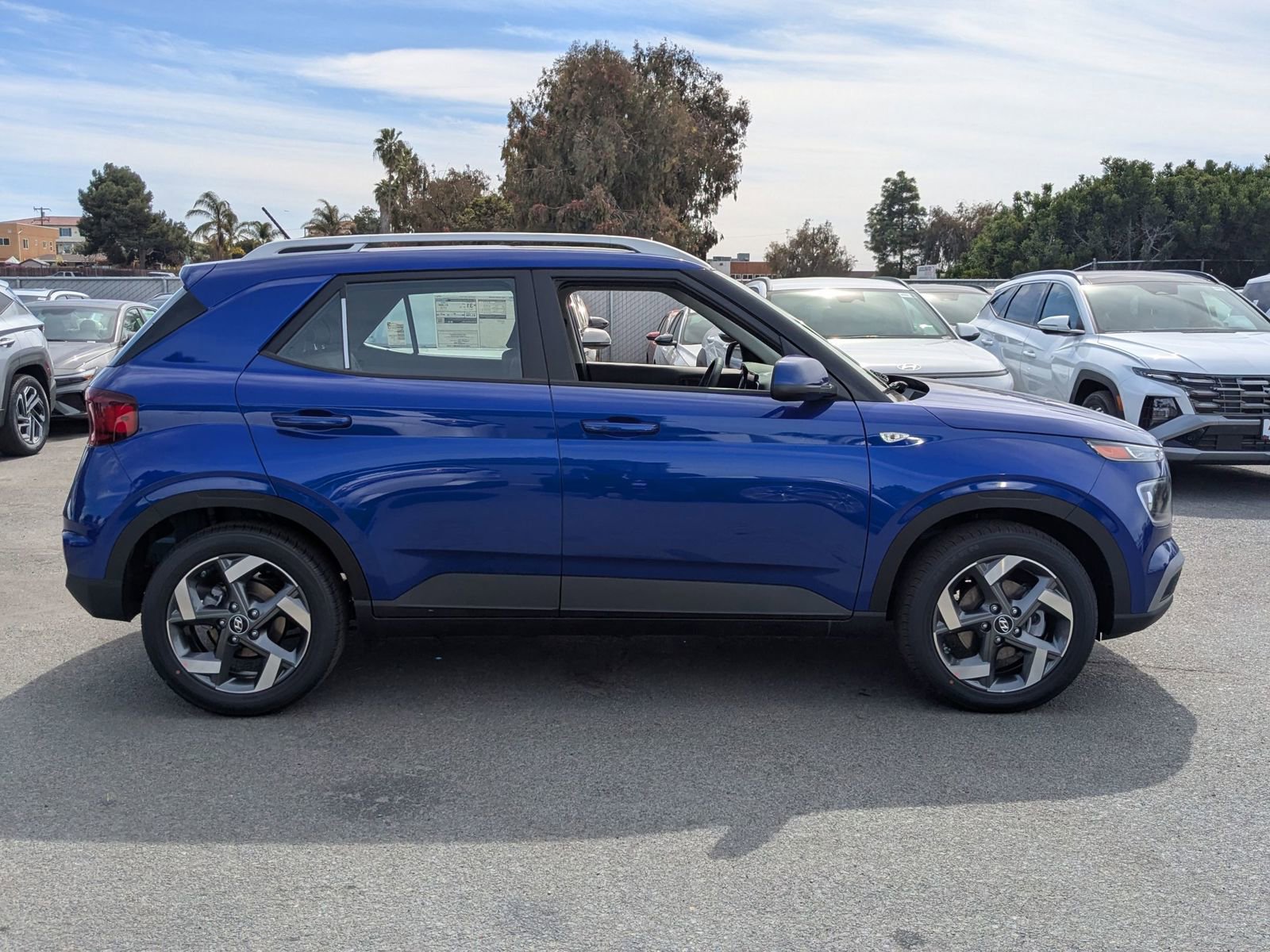 Vehicle image 3 of 25