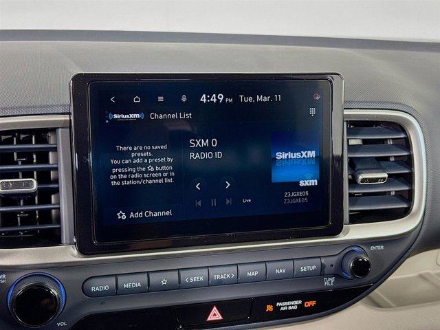 Vehicle image 14 of 31