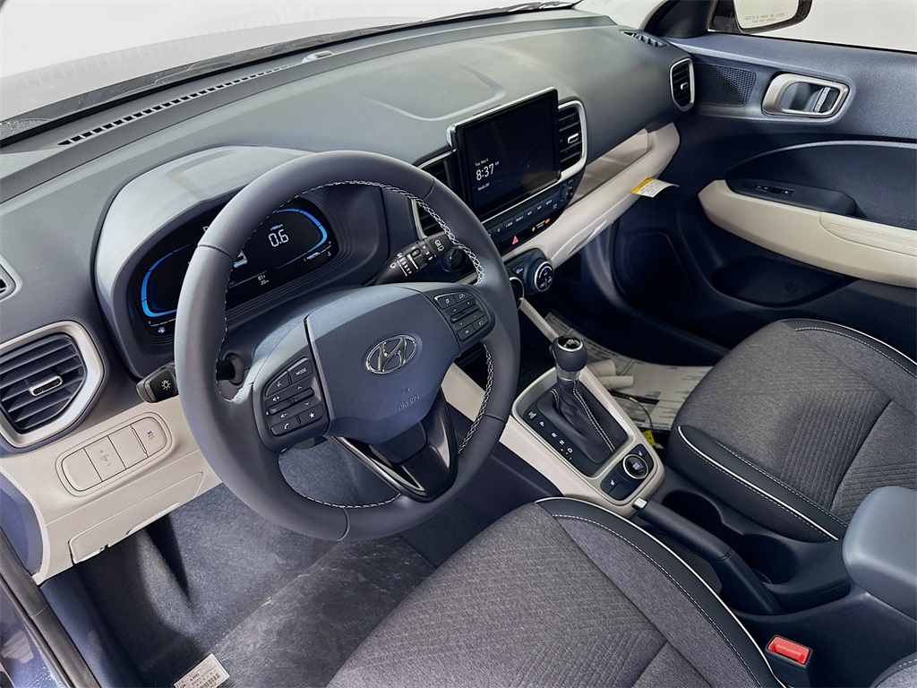 Vehicle image 6 of 20